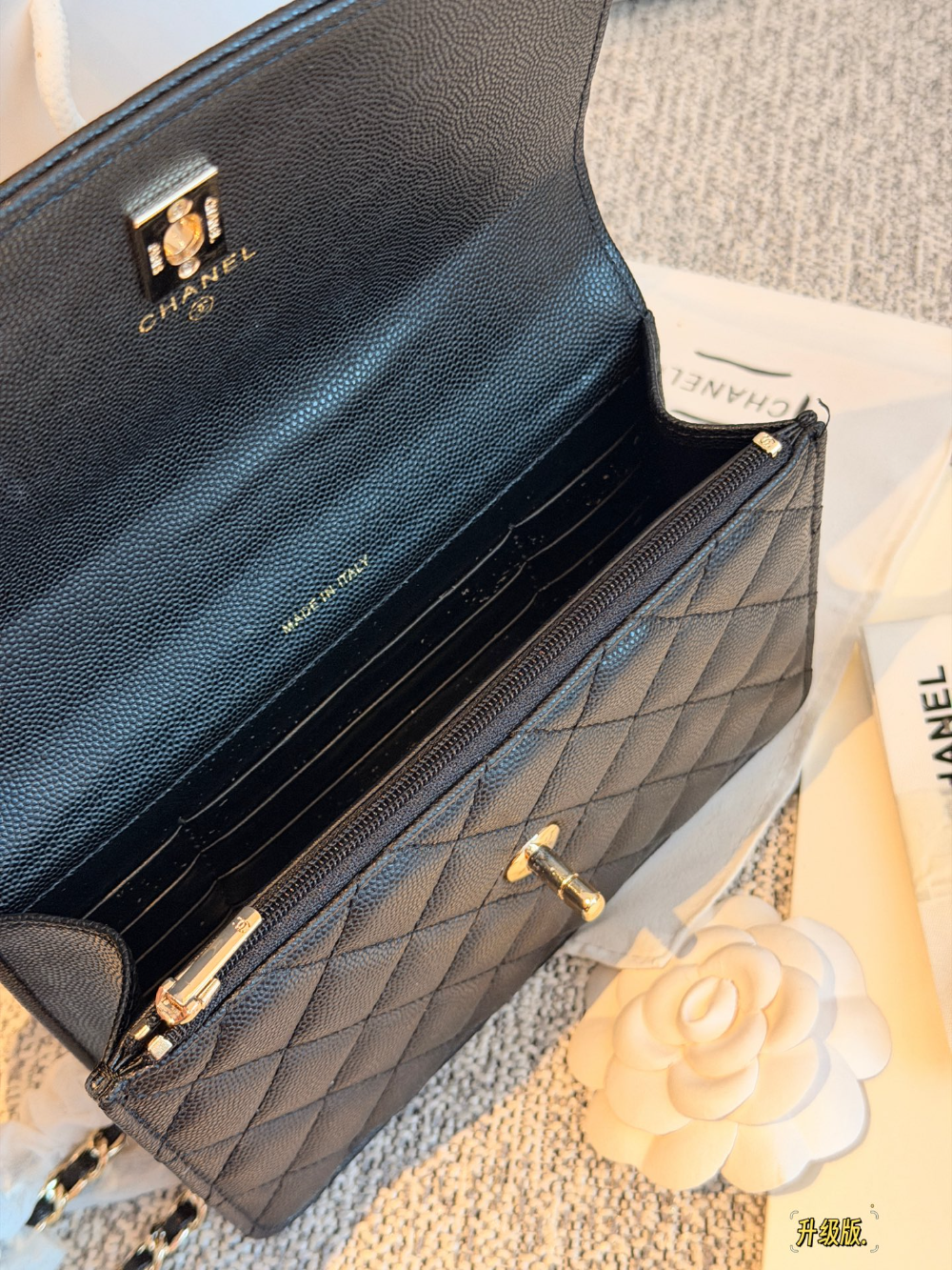 CEM305 New arrive fashion black white bag for woman hands bag beautiful gift to choose gift 21*15.5cm