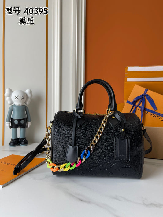 LEM106 New arrive fashion black color bag for woman beautiful gift to choose gift size to choose 21×14×6cm