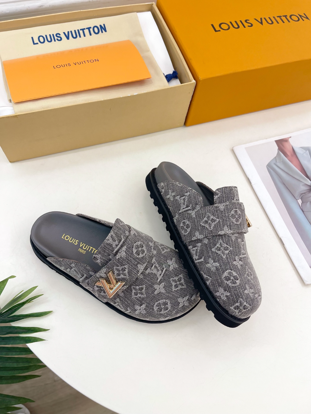 LEM451  Designer women Slippers sandals shoes for women high quality size 35 to 41