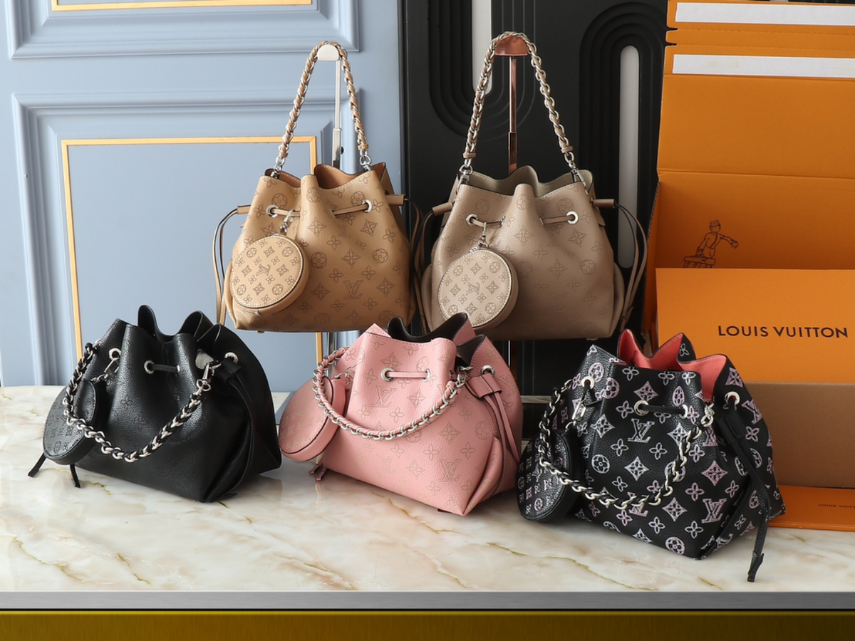 LEM636 New arrive fashion black pink khaki yellow bag for woman hands bag beautiful gift to choose gift  19 x 22 x 14 cm