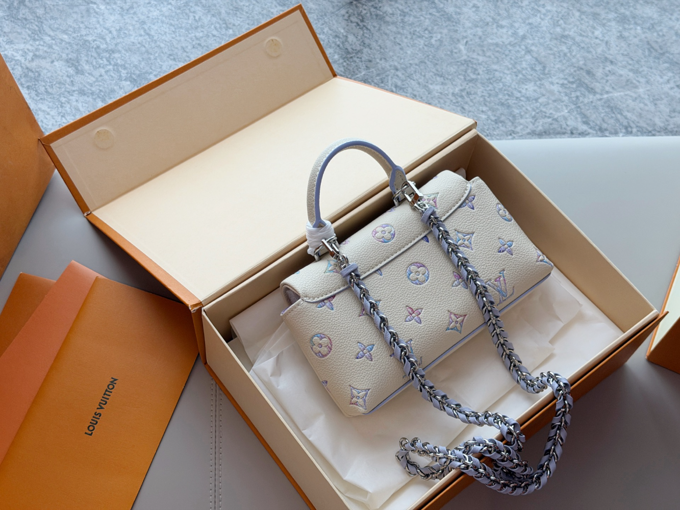 LEM515 New arrive fashion white bag for woman hands bag beautiful gift to choose gift 21*11cm