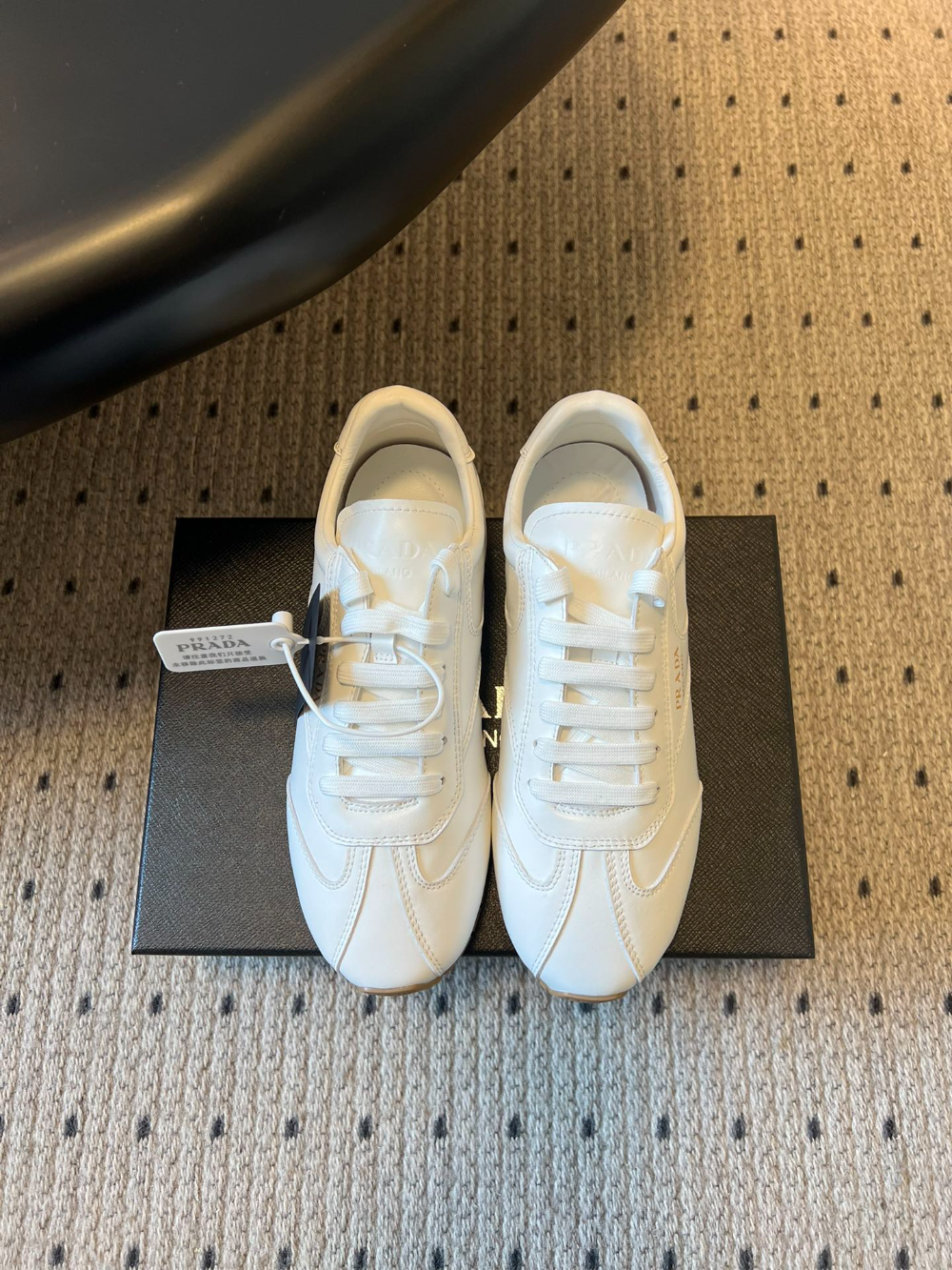 PEM06  New multi-color selection of casual shoes Lightweight and versatile suitable for both work and sports High-quality