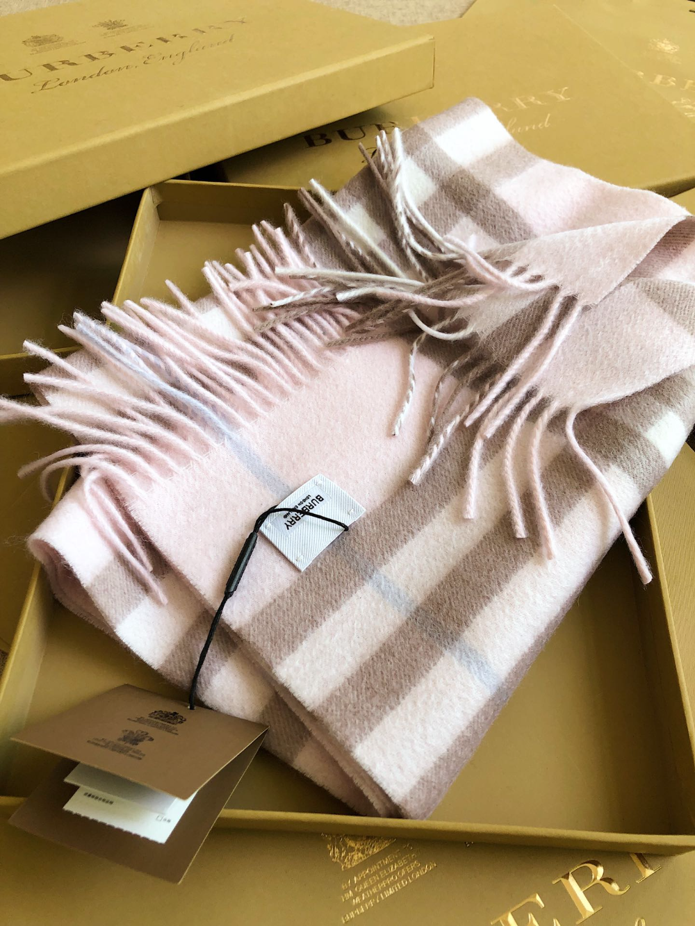 BUEM55 new arrive  Hot sale black pink brown color fashion beautiful  scarf  for woman gift  to choose 130*180
