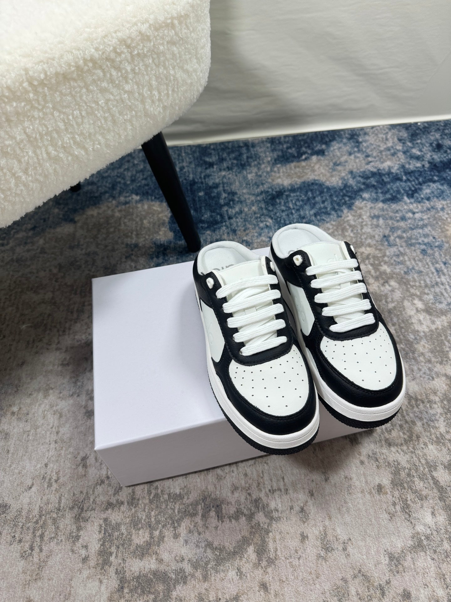 ALO1 Wholesale Outdoor Women Shoes Famous Designer Brand Female Casual shoes Fashion for Lady