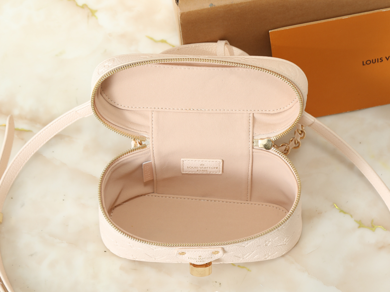 LEM507  New arrive fashion black cream-white light blue and khaki  bag for woman beautiful gift to choose gift size to choose 19.0 x 11.5 x 6.5CM