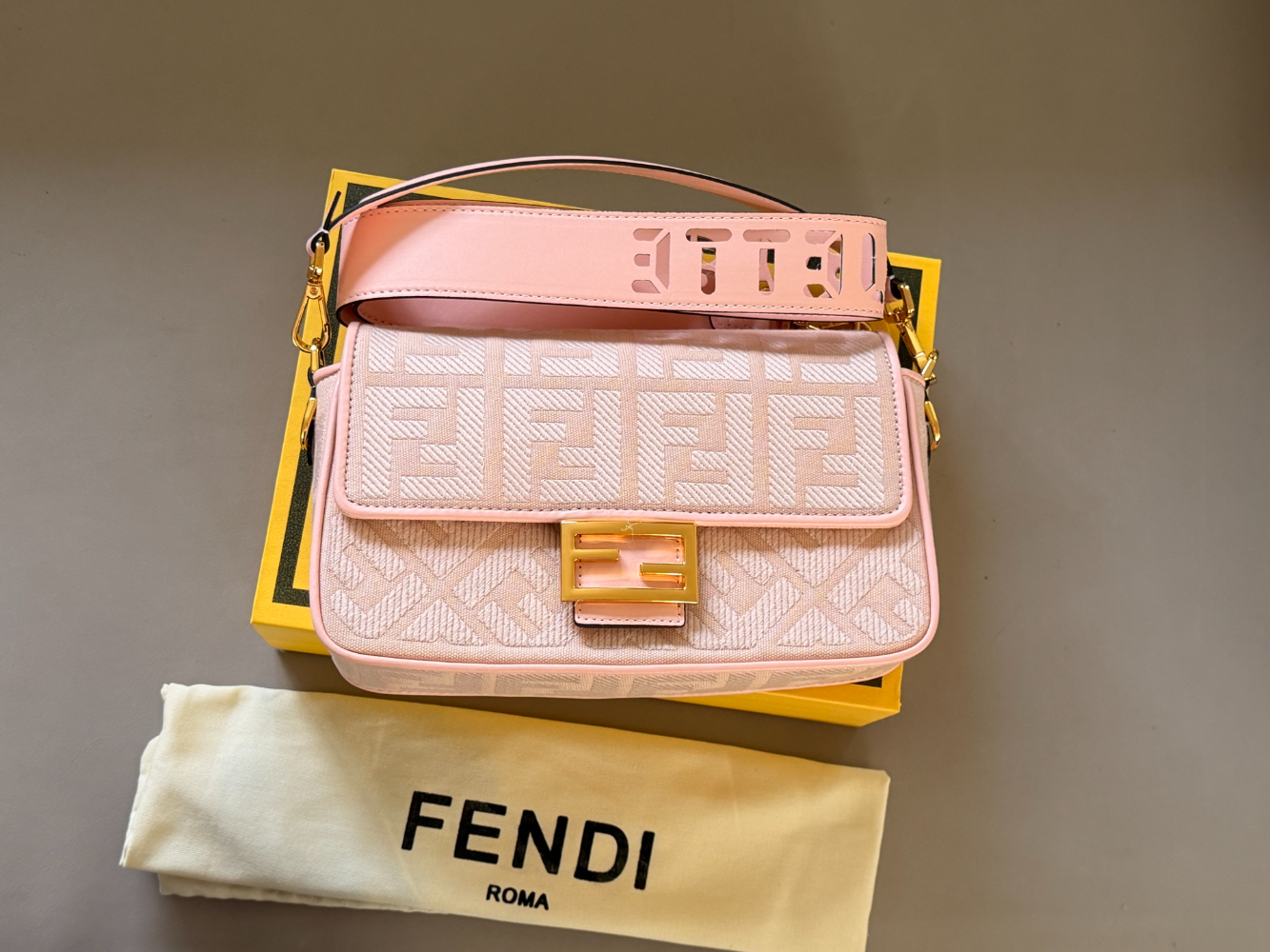 FEM23 New arrive fashion black White pink blue  bag for woman hands bag beautiful gift to choose gift 26*16cm