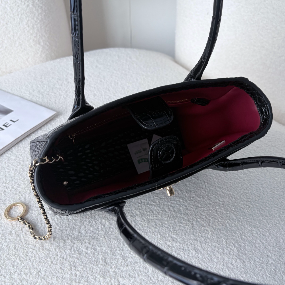 CEM502 New arrive fashion  black red mint green bag for woman hands bag beautiful gift to choose gift 24.5*20*10cm