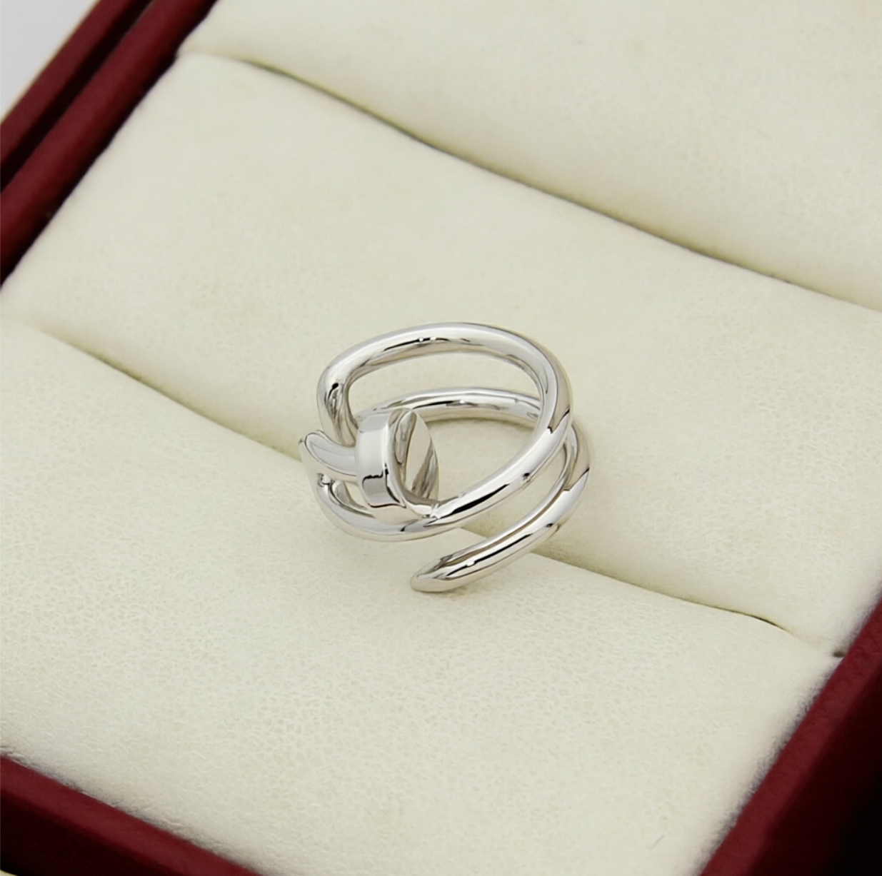 CREM227  Hot Sale Fashion Love Rings for Women Men Jewelry Couples Cubic Zirconia Wedding Rings Bague Femme