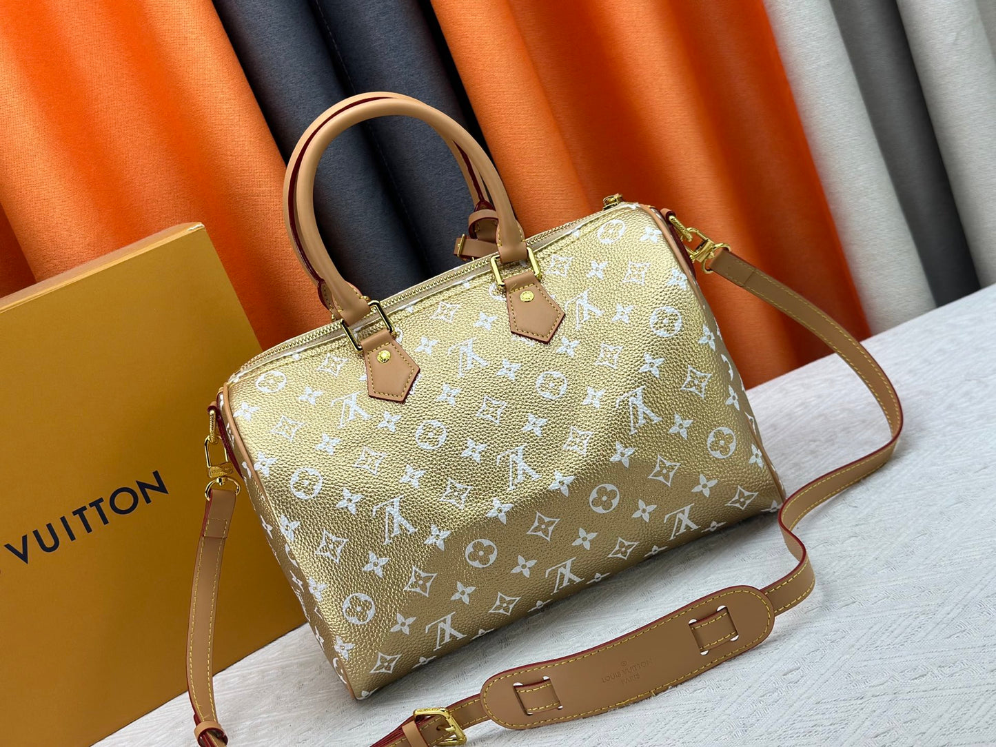 LEM291 designer bag free shipping Light luxury genuine leather High quality casual Boston bag versatile classic vintage handbag for woman 25cm