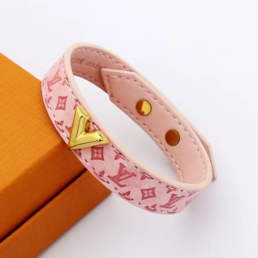 LEM519 Luxurious designer jewelry leather 18K gold-plated stainless steel bracelet gift option