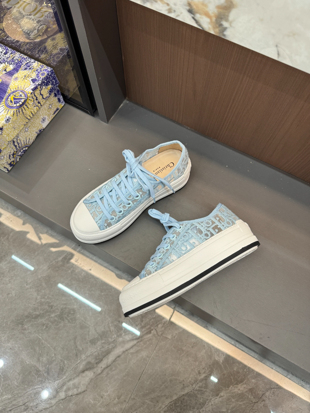 DEM319 New arrive classic fashion black blue beige color  shose for woman lover shose color  beautiful gift to choose Thickness 4.5 CM