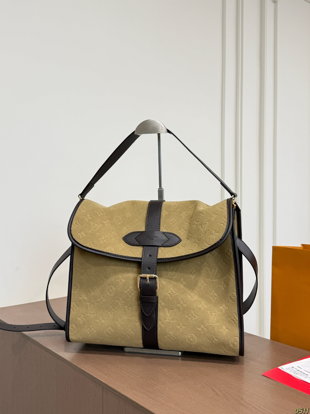 LEM609 New arrive fashion coffee blue black yellow red color bag for woman beautiful gift to choose 35*28CM