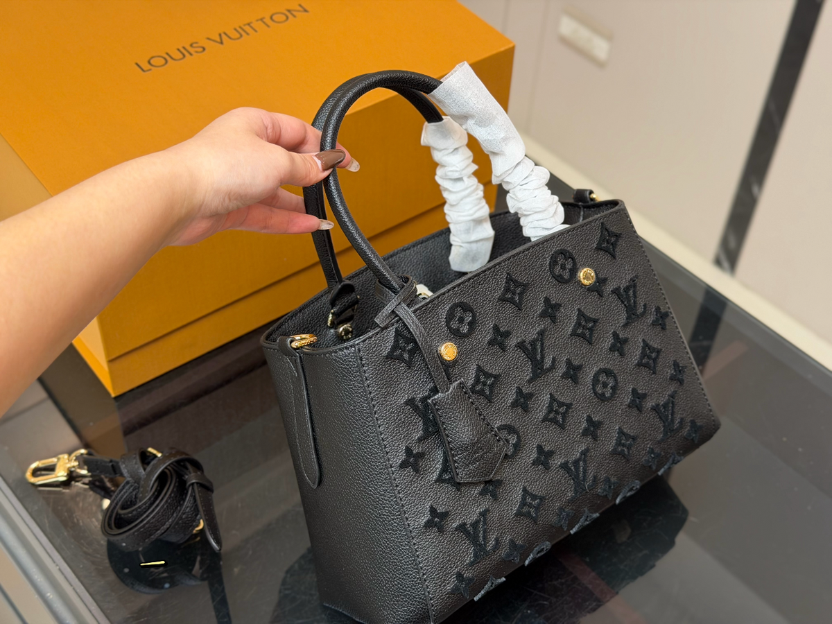 LEM578 New arrive fashion black  beige white pink green coffee color bag for woman beautiful gift to choose size 32*19cm