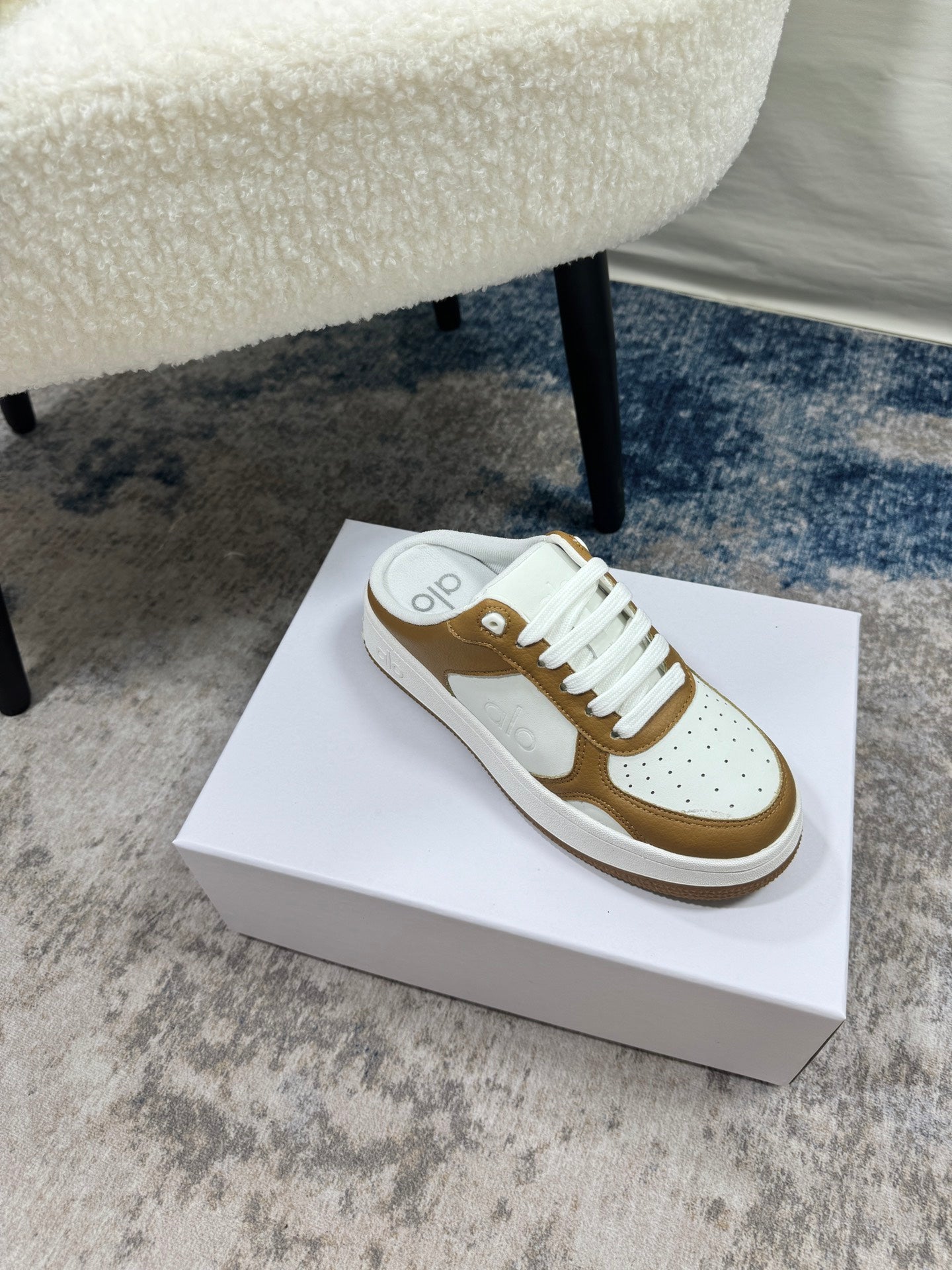 ALO1 Wholesale Outdoor Women Shoes Famous Designer Brand Female Casual shoes Fashion for Lady