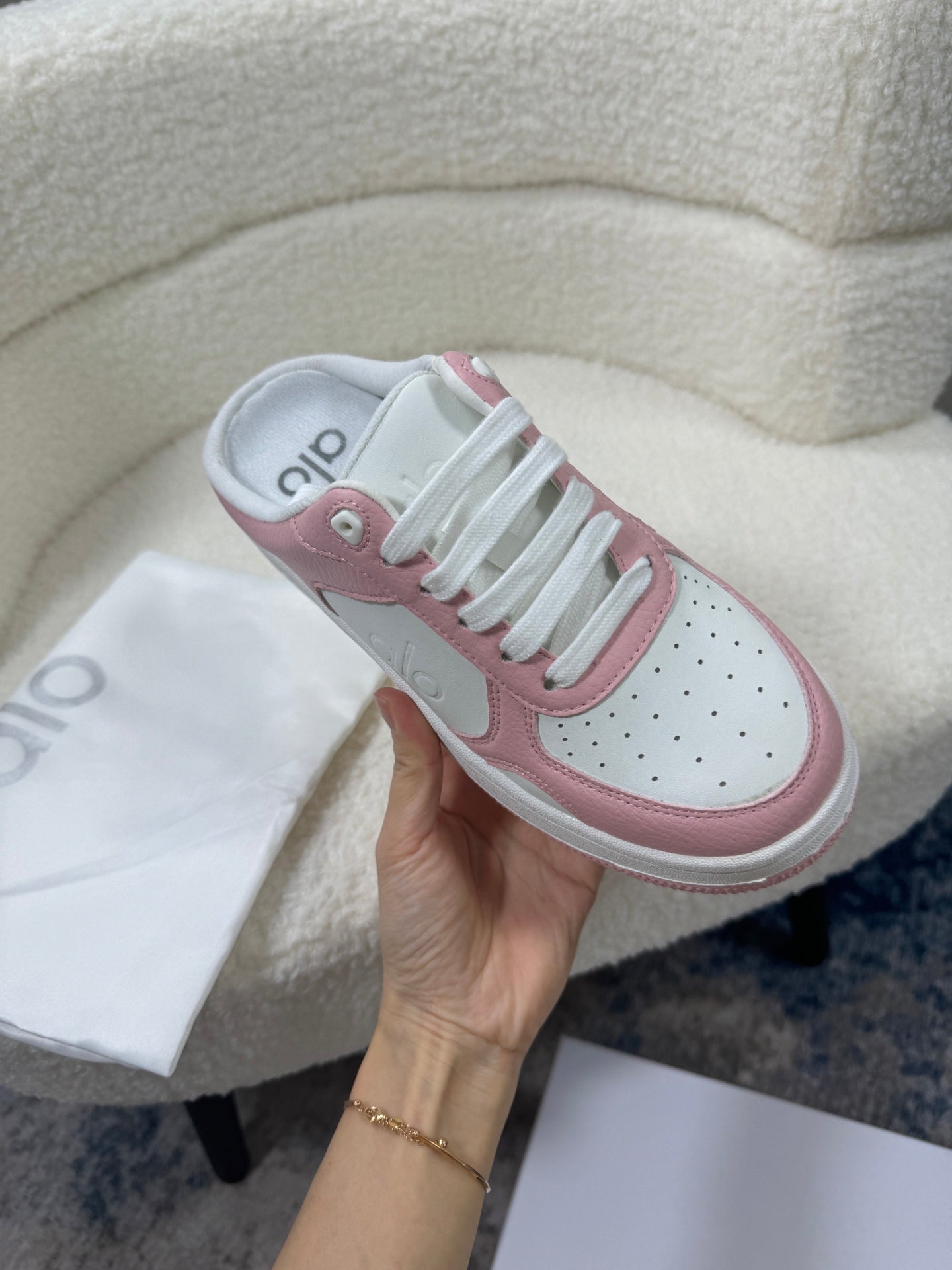 ALO1 Wholesale Outdoor Women Shoes Famous Designer Brand Female Casual shoes Fashion for Lady