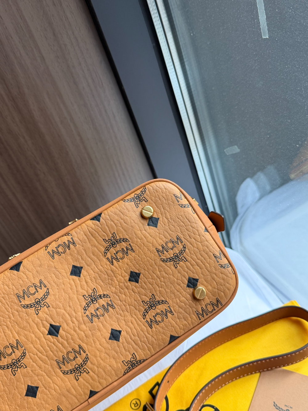MCM06 New arrive fashion brown color bag for woman beautiful gift to choose gift size to choose 30*24cm