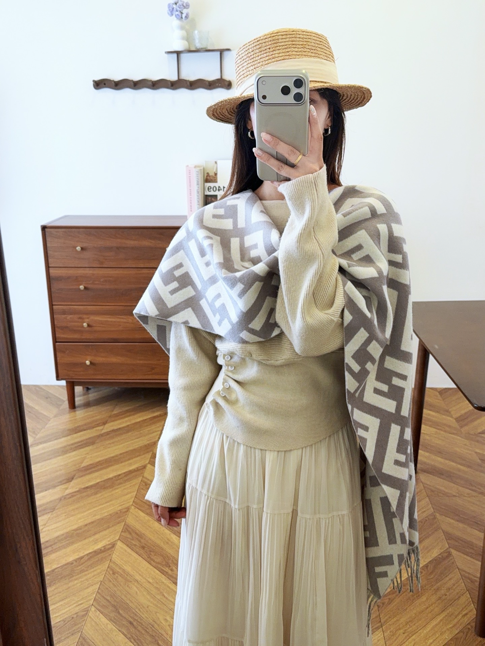 FEM26 new arrive  Hot sale khaki brown grey black color fashion beautiful  scarf  for woman gift  to choose size 180*60cm