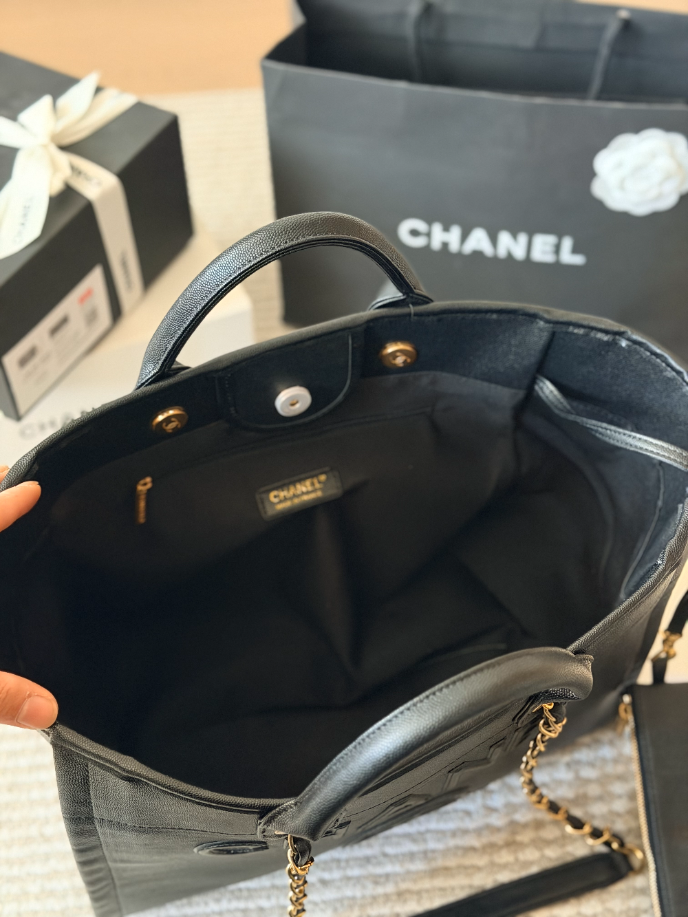 CEM472 New arrive fashion black color bag for woman beautiful gift to choose  39*31cm