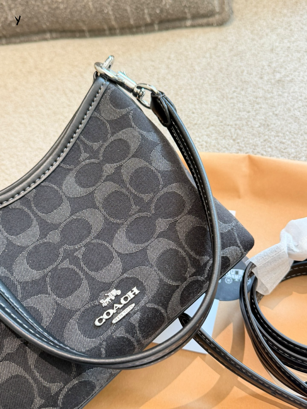 COEM06 New arrive fashion black blue bag for woman hands bag beautiful gift to choose gift 20cm