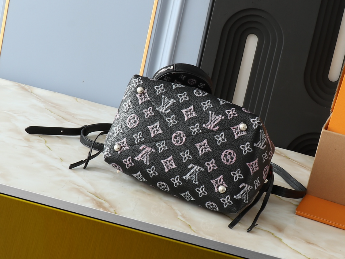 LEM636 New arrive fashion black pink khaki yellow bag for woman hands bag beautiful gift to choose gift  19 x 22 x 14 cm