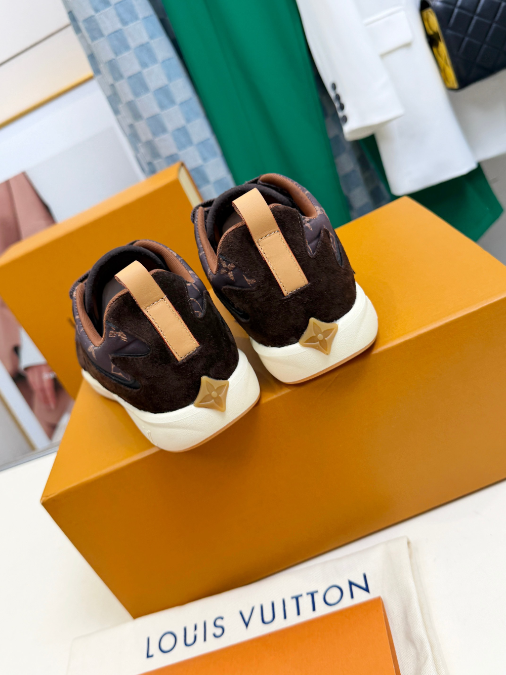 LEM551 New fashionable dark brown yellow women's shoes men's shoes available in various colors beautiful slippers excellent gift item size 39 to 46