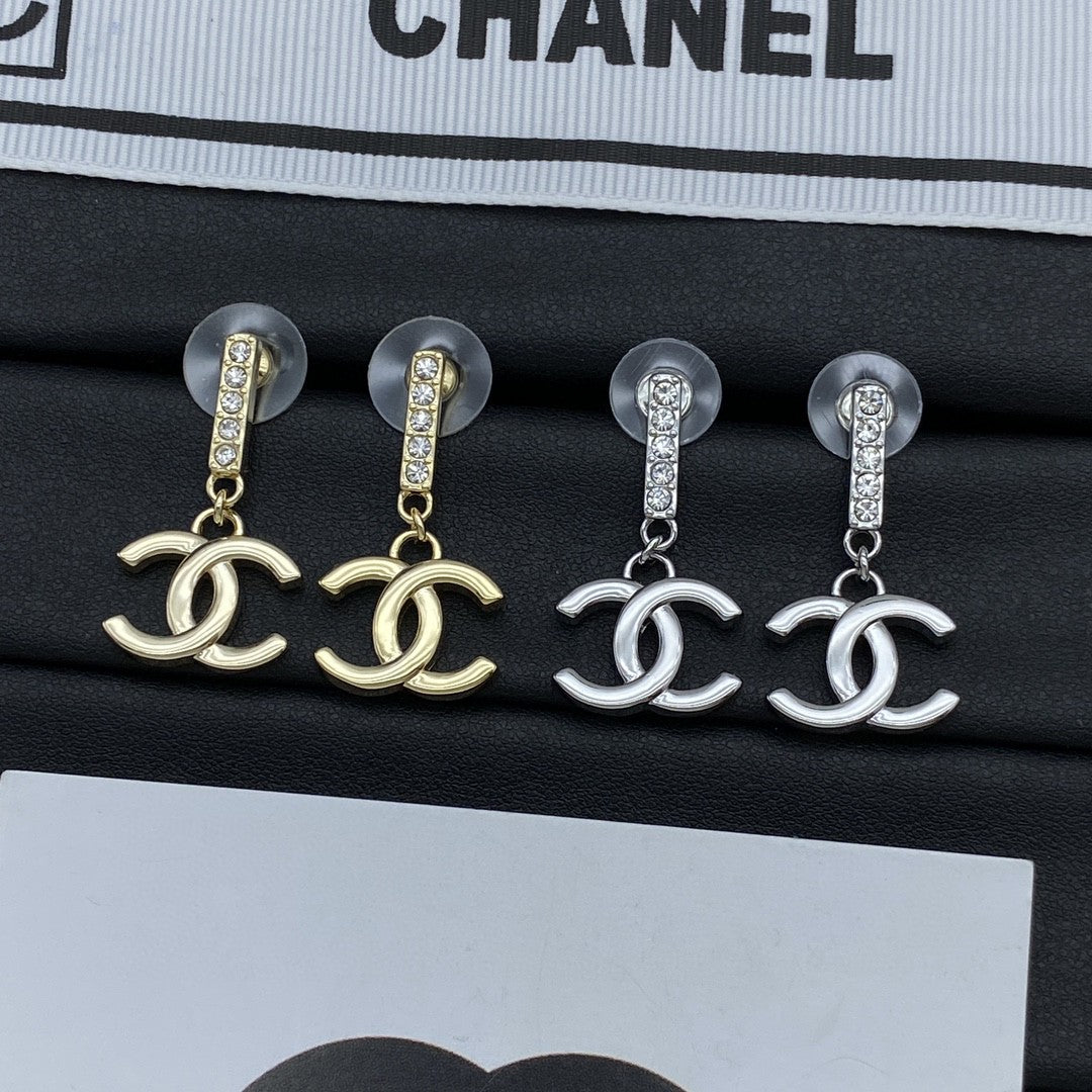 CEM214 New Arrive Fashion  Hot Sale  with Diamond Earring  for Woman Jewelry To Choose Gift