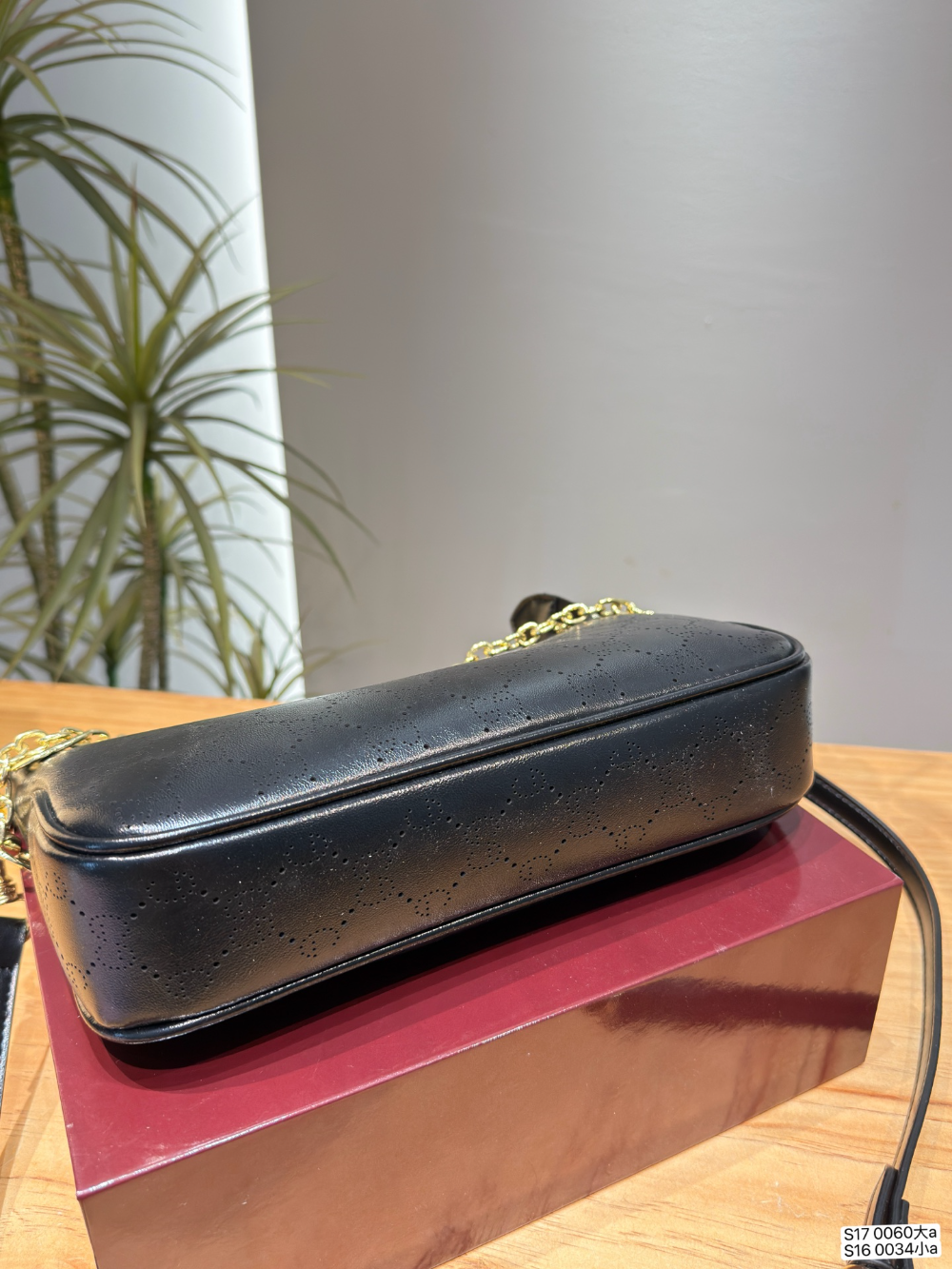 GEM237 New arrive fashion black color bag for woman beautiful gift to choose 2 size