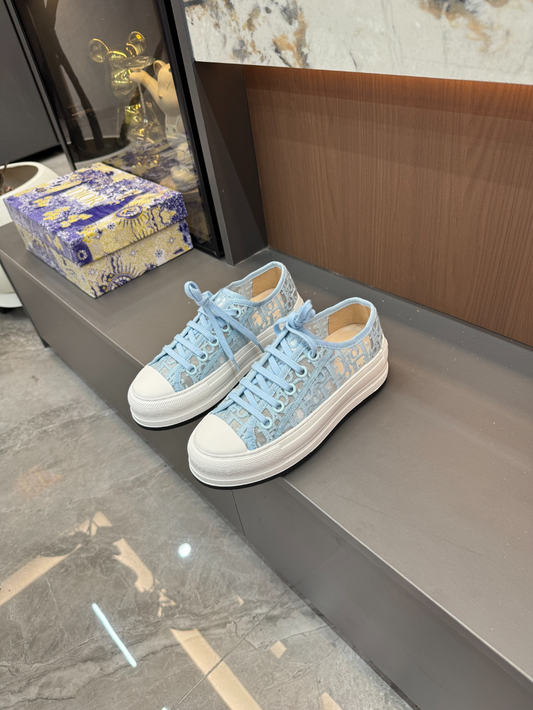 DEM319 New arrive classic fashion black blue beige color  shose for woman lover shose color  beautiful gift to choose Thickness 4.5 CM