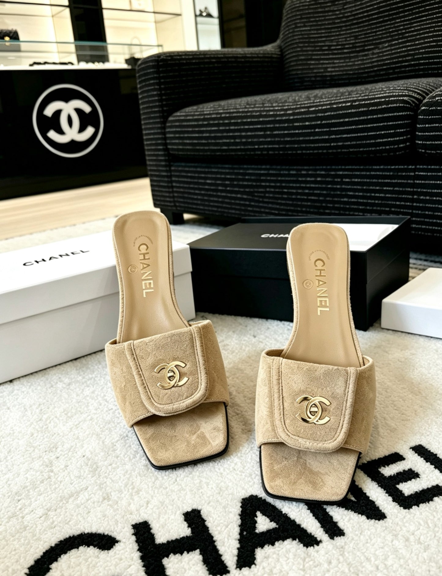 CEM260 New arrive fashion black and white color shose for woman beautiful Slippers gift to choose