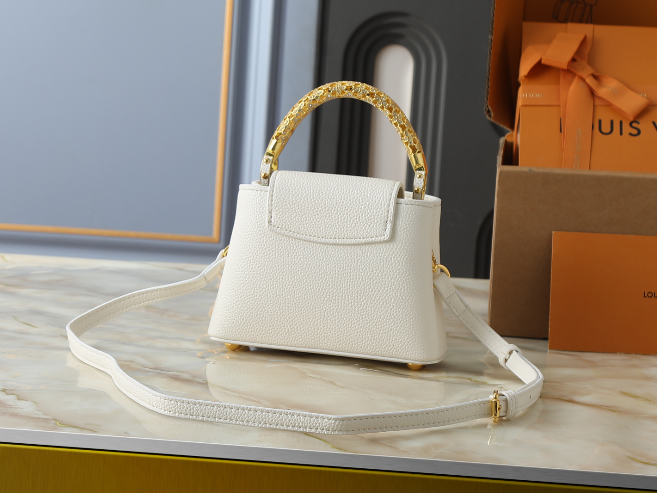LEM460 New trendy lychee-pattern handbag Luxurious diamond-handle bag for daily use with a single shoulder strap design 21 x 13.6 x 8cm