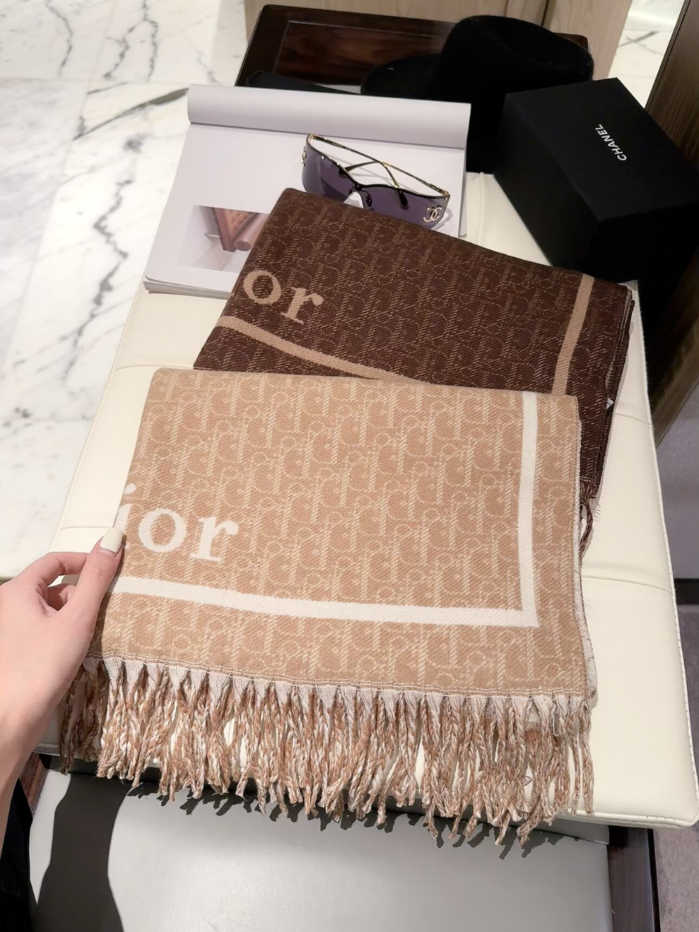 DEM392  new arrive  Hot sale black brown camel color fashion beautiful  scarf  for woman gift  to choose