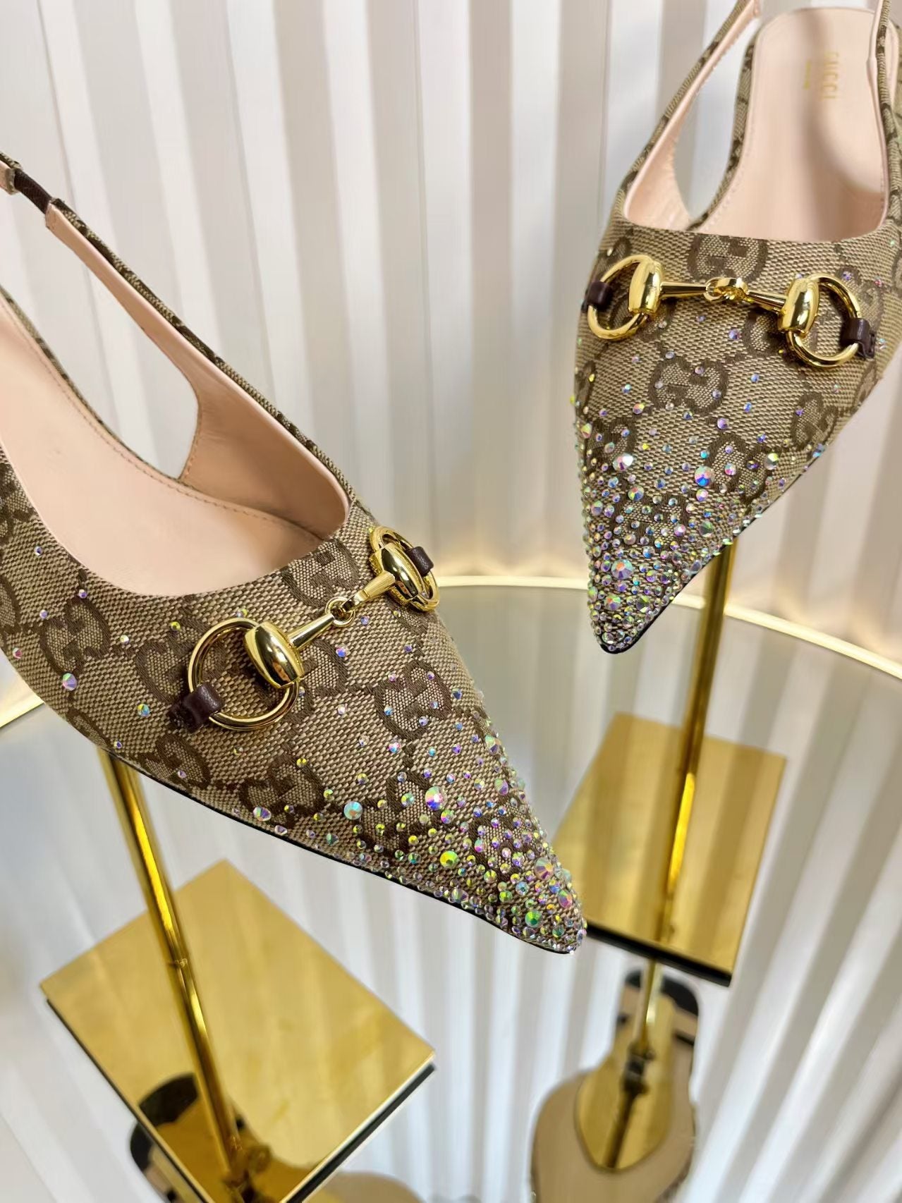 GEM138 Wholesale Outdoor Women men Shoes Famous Designer Brand Female Casual shoes Fashion for Lady