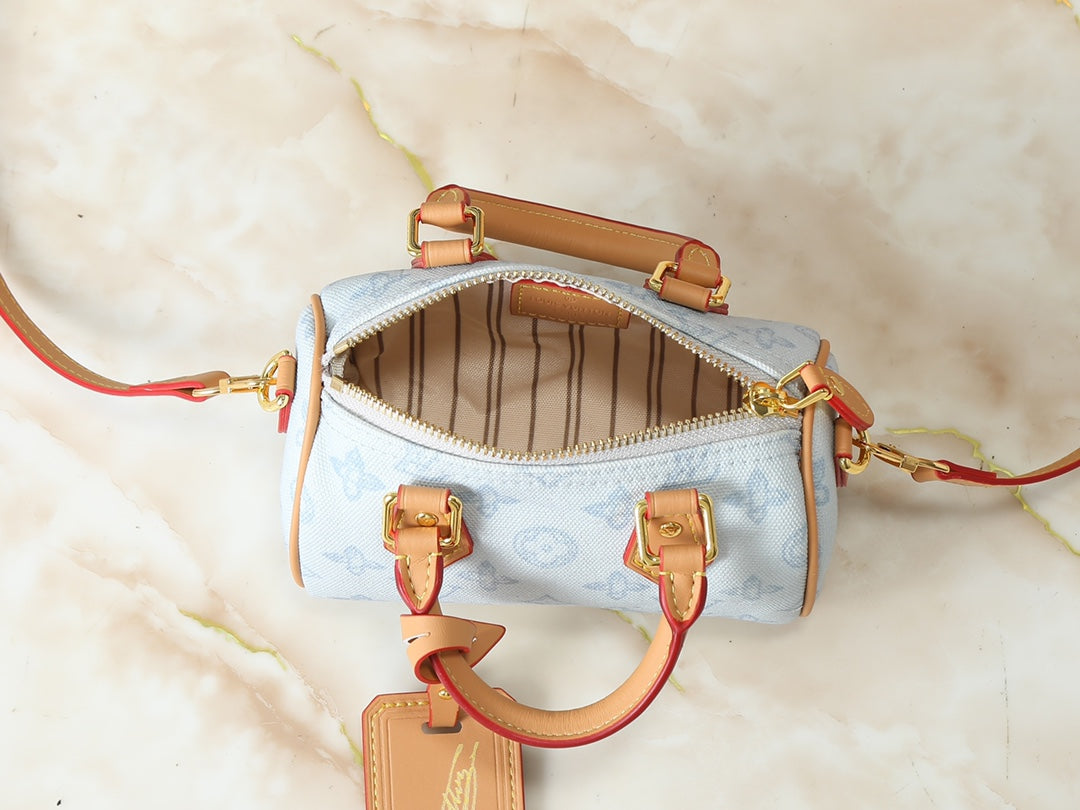 LEM45 New arrive fashion bag for woman beautiful gift to choose gift 16x10x7.5cm