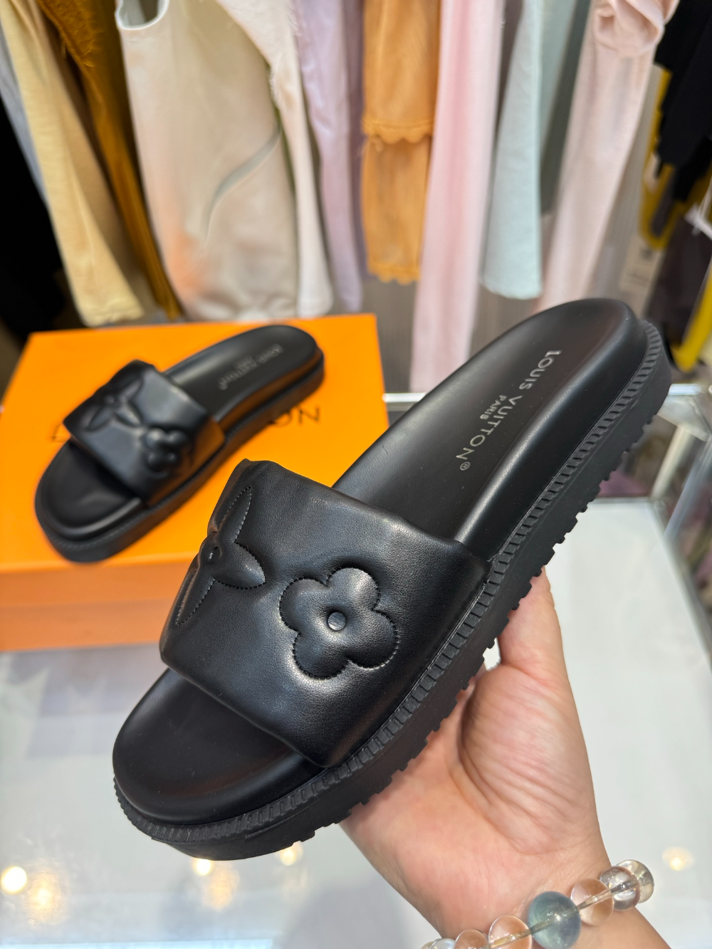 LEM452 New fashionable white black pink women's shoes men's shoes available in various colors beautiful slippers excellent gift items