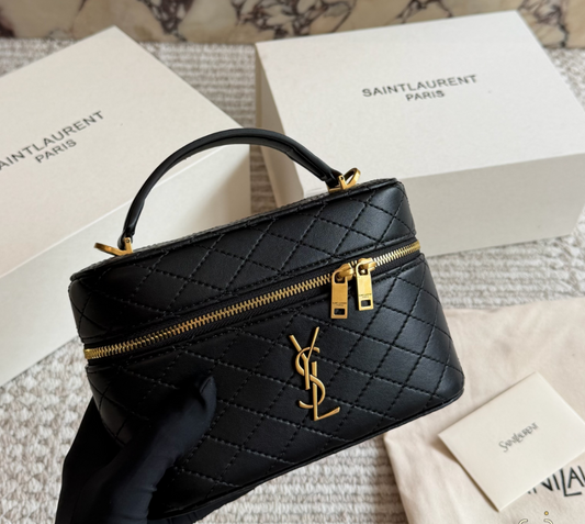 SEM09  New Arrive Fashion Black Color Handbag for Woman  Beautiful Gift To Choose Gift