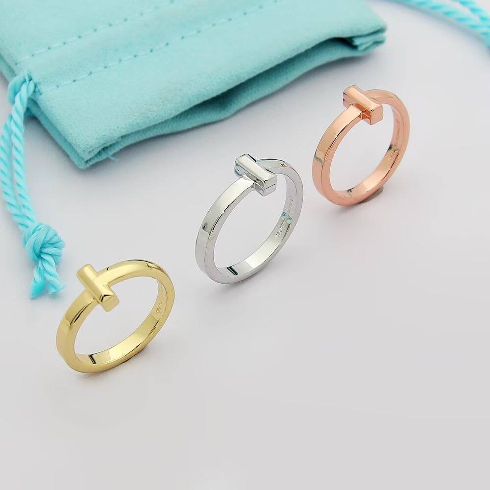 TEM49 Fashionable stainless steel jewelry with exquisite gemstone design Suitable for both men and women Comes with optional gifts