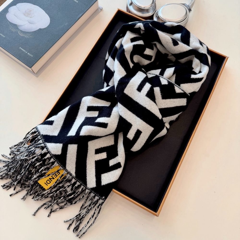 FEM26 new arrive  Hot sale khaki brown grey black color fashion beautiful  scarf  for woman gift  to choose size 180*60cm
