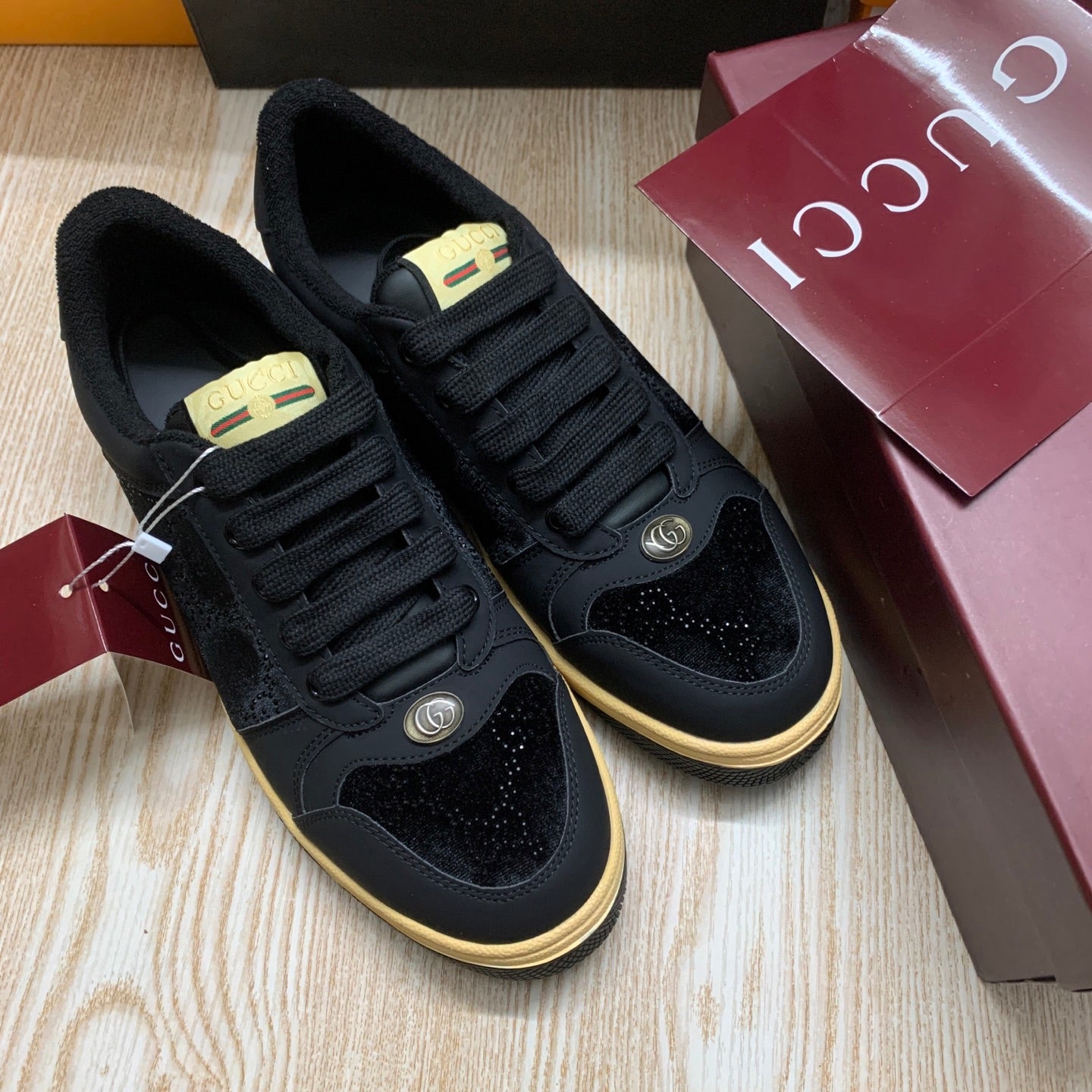 GEM136 Wholesale Outdoor Women men Shoes Famous Designer Brand Female Casual shoes Fashion for Lady