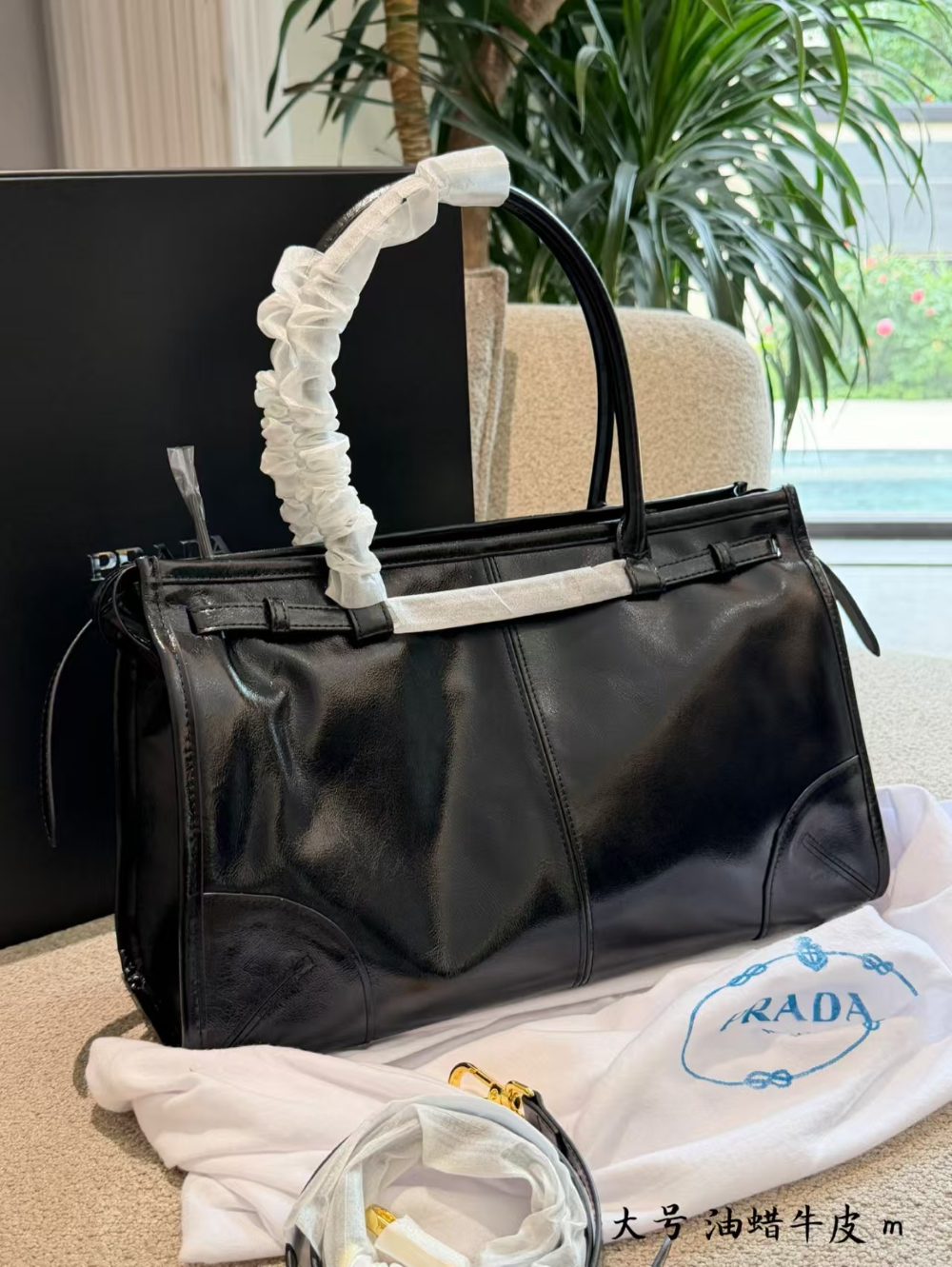 PEM601 New arrive fashion black color  bag for woman beautiful gift to choose gift size to choose 2 size