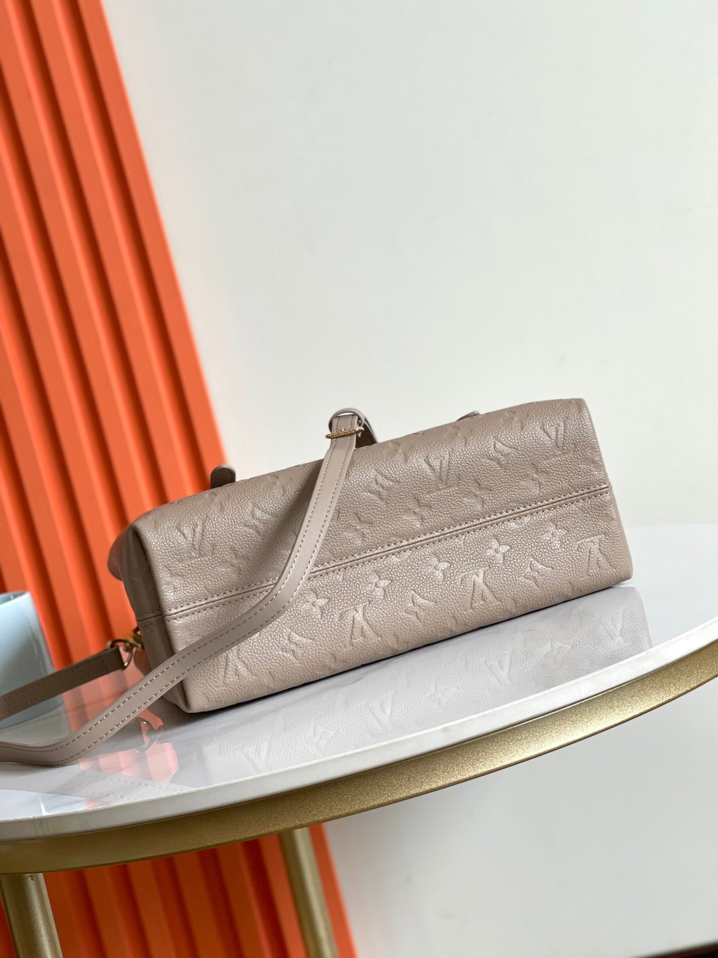 LEM360 Original Top-grade original single-layer leather New Genuine Leather Women's Crossbody Stewardess two size