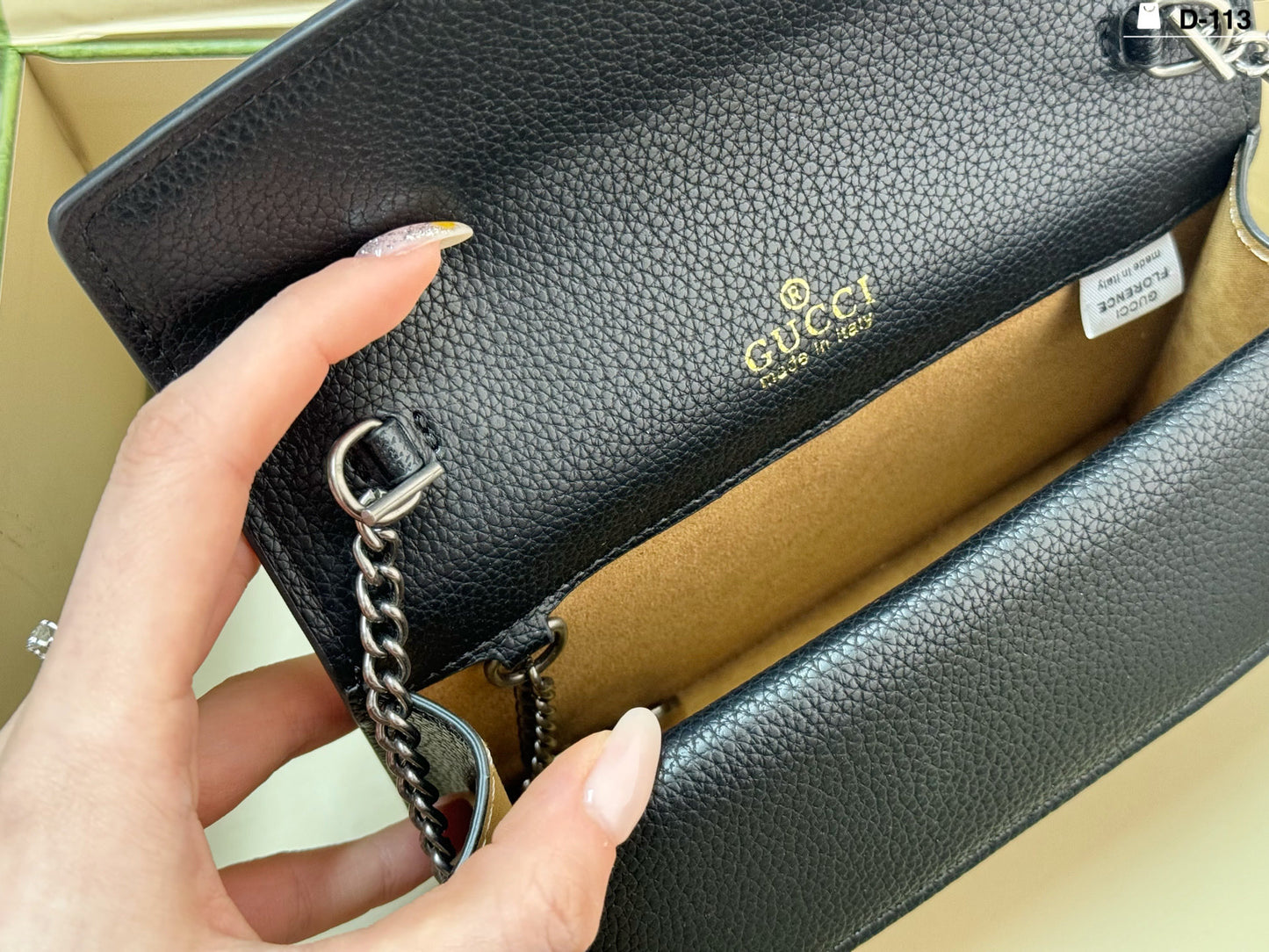 GEM147 New arrive fashion  black red white color cute bag for woman handbag size 18x10cm