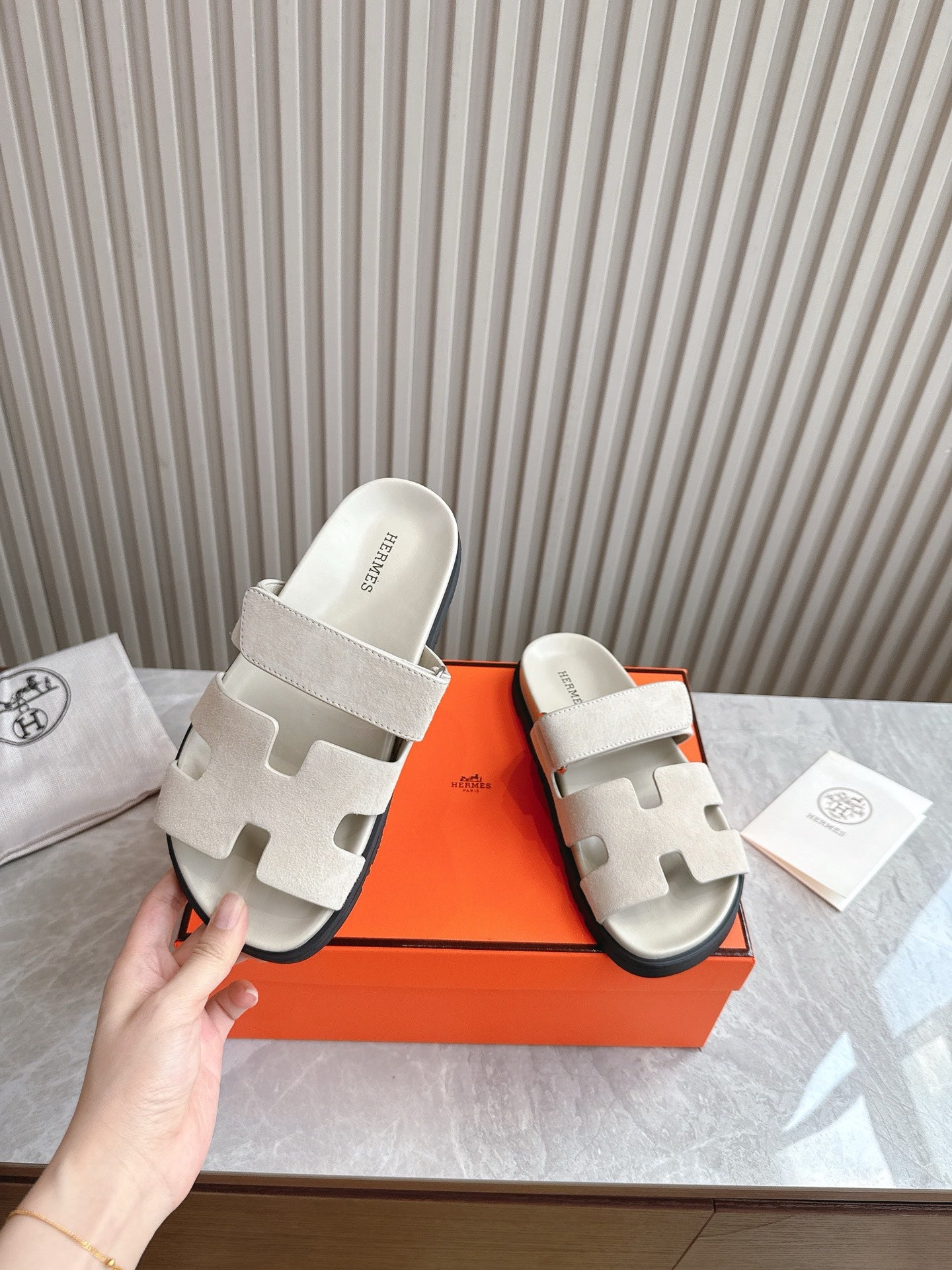 HEM103  Designer Women Slippers Sandals Shoes for Women White Color Shoes Regular Customer Wholesale Price