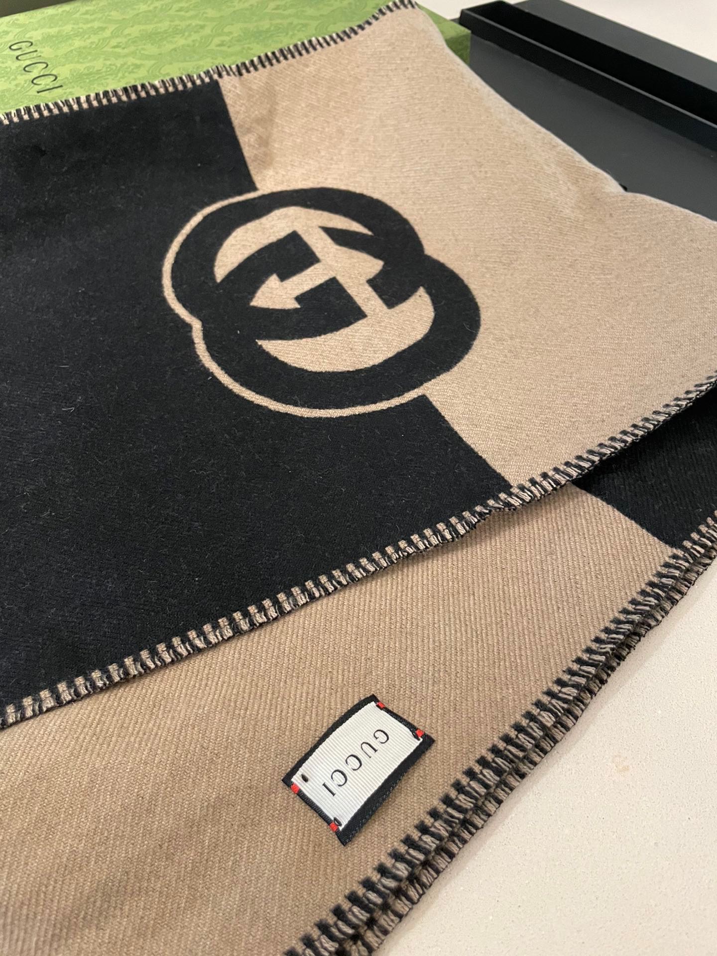 GEM127 new arrive  Hot sale yellow color fashion beautiful  scarf  for woman gift  to choose no with box