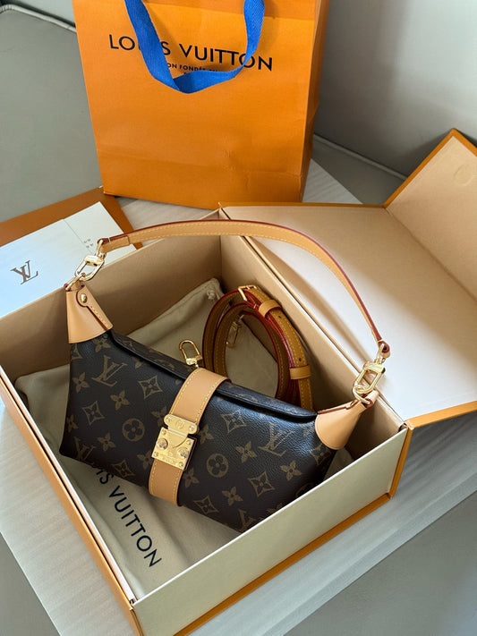 LEM315  New Arrive Hot Sale design  Fashion Bag It Come with Box 21.5*12cm