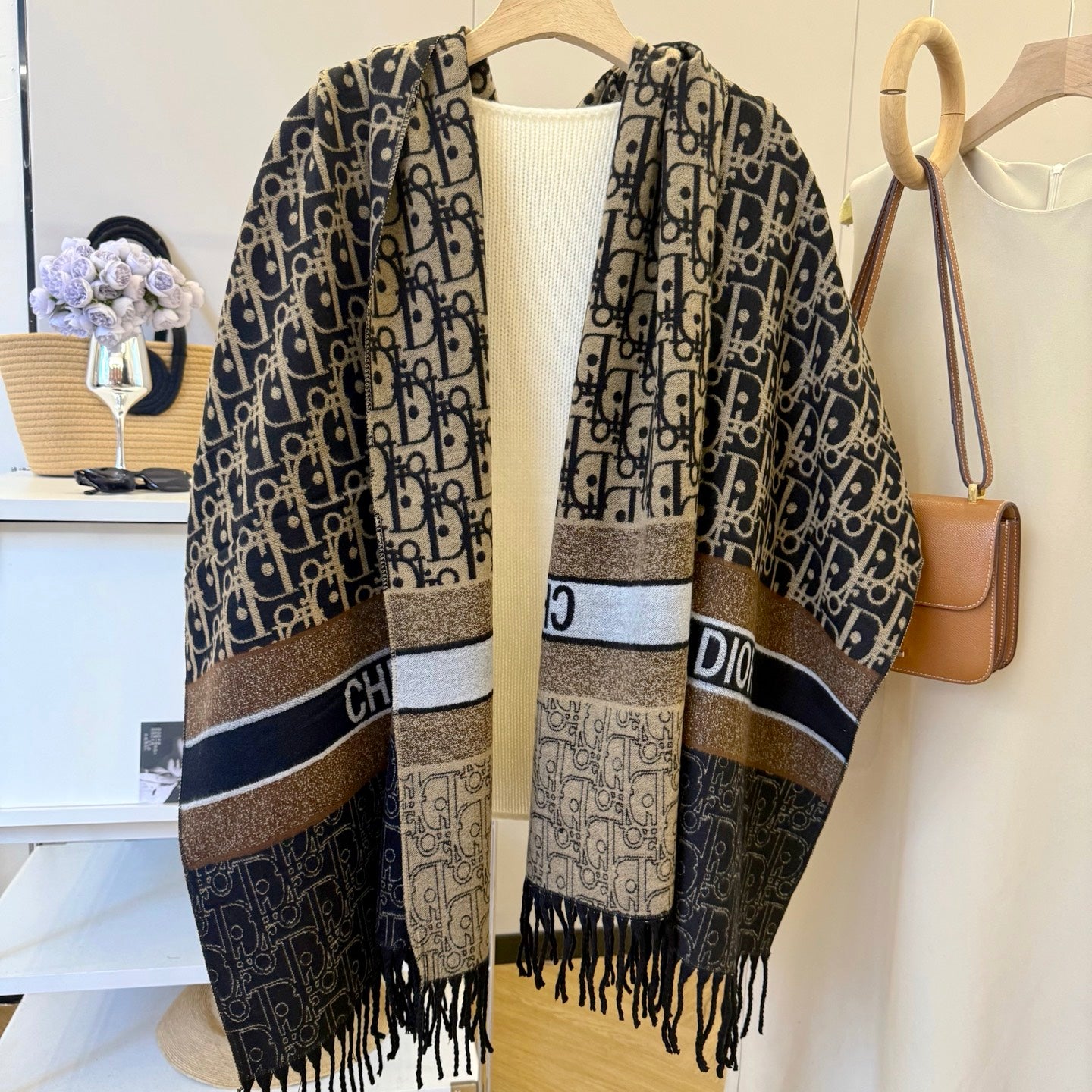 DEM233 Classic Plaid Luxury Designer Scarf 100% Cashmere Tassel Designers Scarves Scarfs Shawl Sciarpa For Winter Womens and Mens 65*180cm