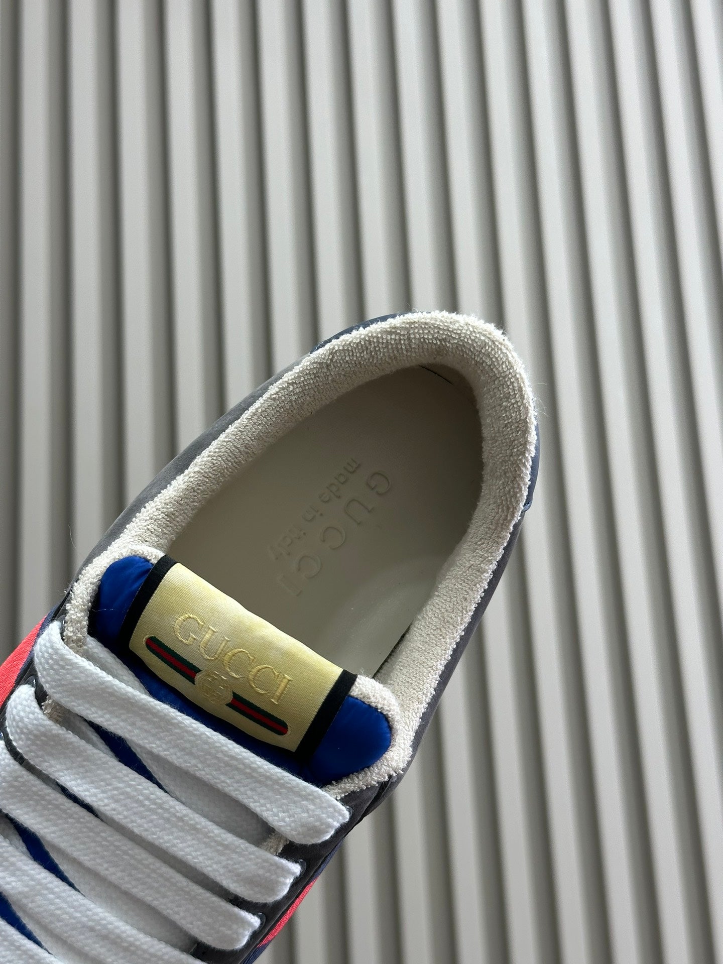 GEM118 New arrive fashion blue color shose for woman men beautiful gift to choose gift