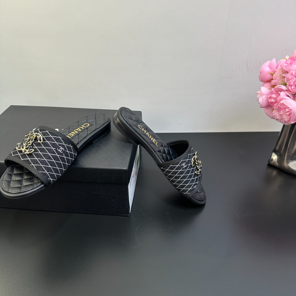 CEM279 New arrive fashion black white many color shose for woman beautiful Slippers gift to choose