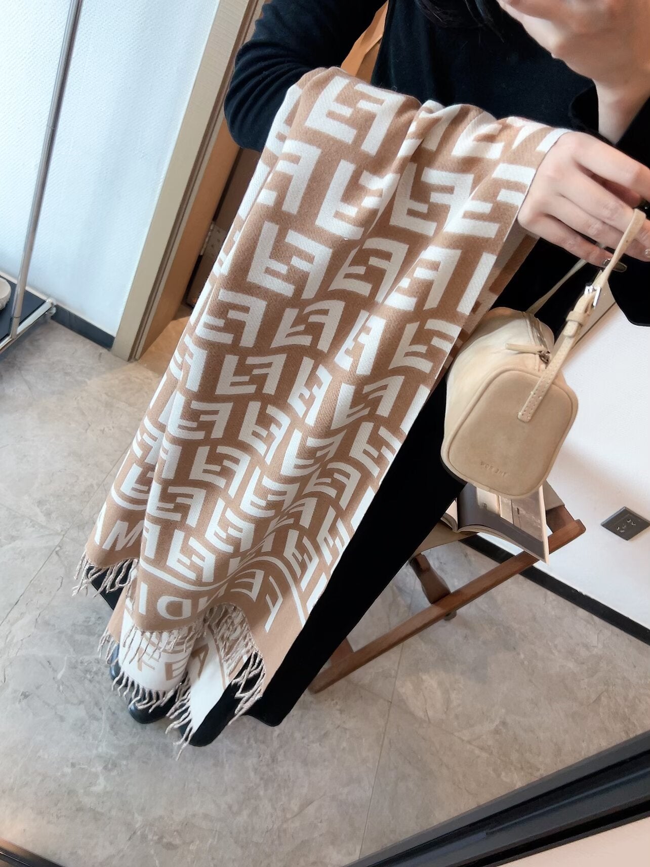 FEM22 Women Cashmere Designer Scarf Full Letter Printed Scarves Soft Touch Warm Wraps With Tags Autumn Winter Long Shawls 180✖️60cm