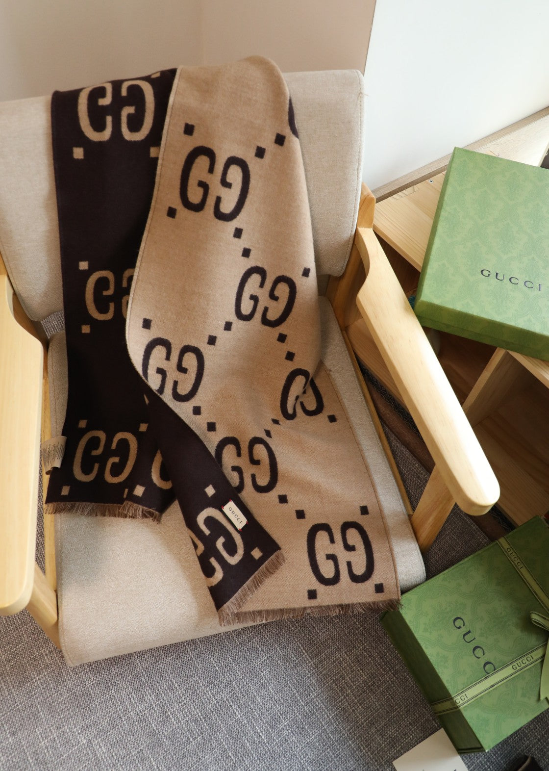 GEM133 new arrive Hot sale  black red gray color fashion beautiful scarf for woman men  gift to choose  45*190CM size