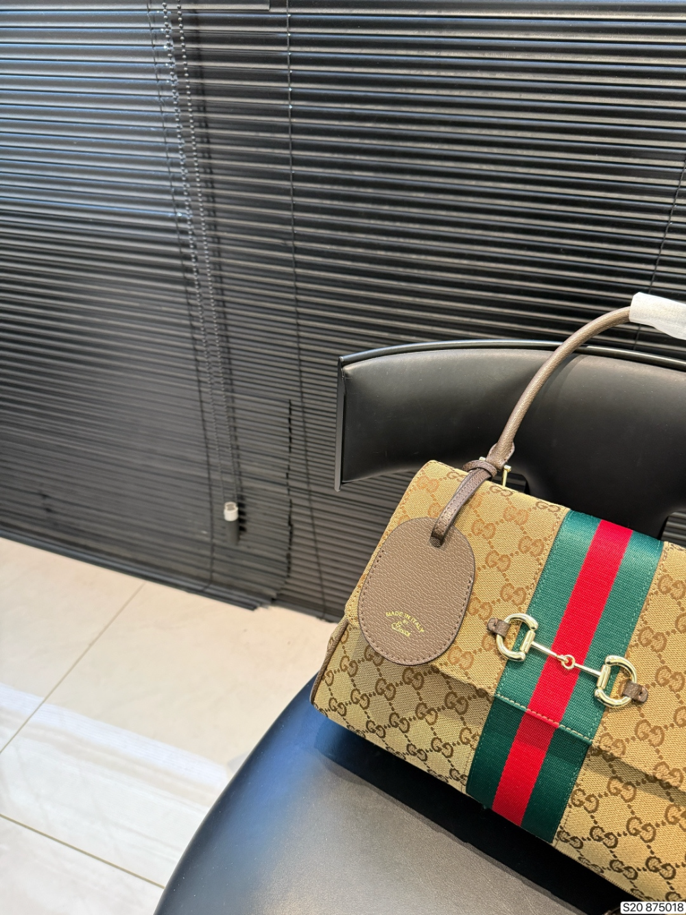 GEM163 The new fashionable khaki ladies' handbag a high-quality gift option is an ideal choice for giving as a present 32* 25 cm